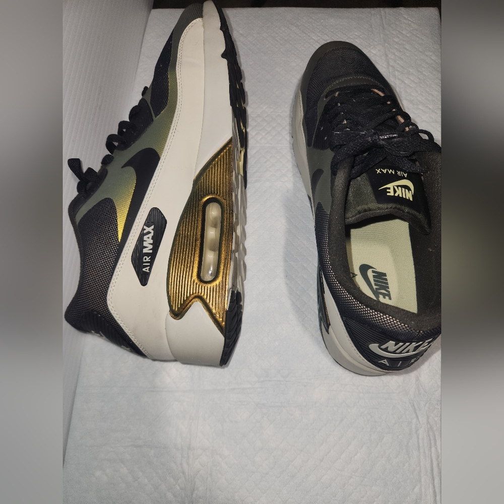 Nike Air Max 90 - Picture 3 of 5